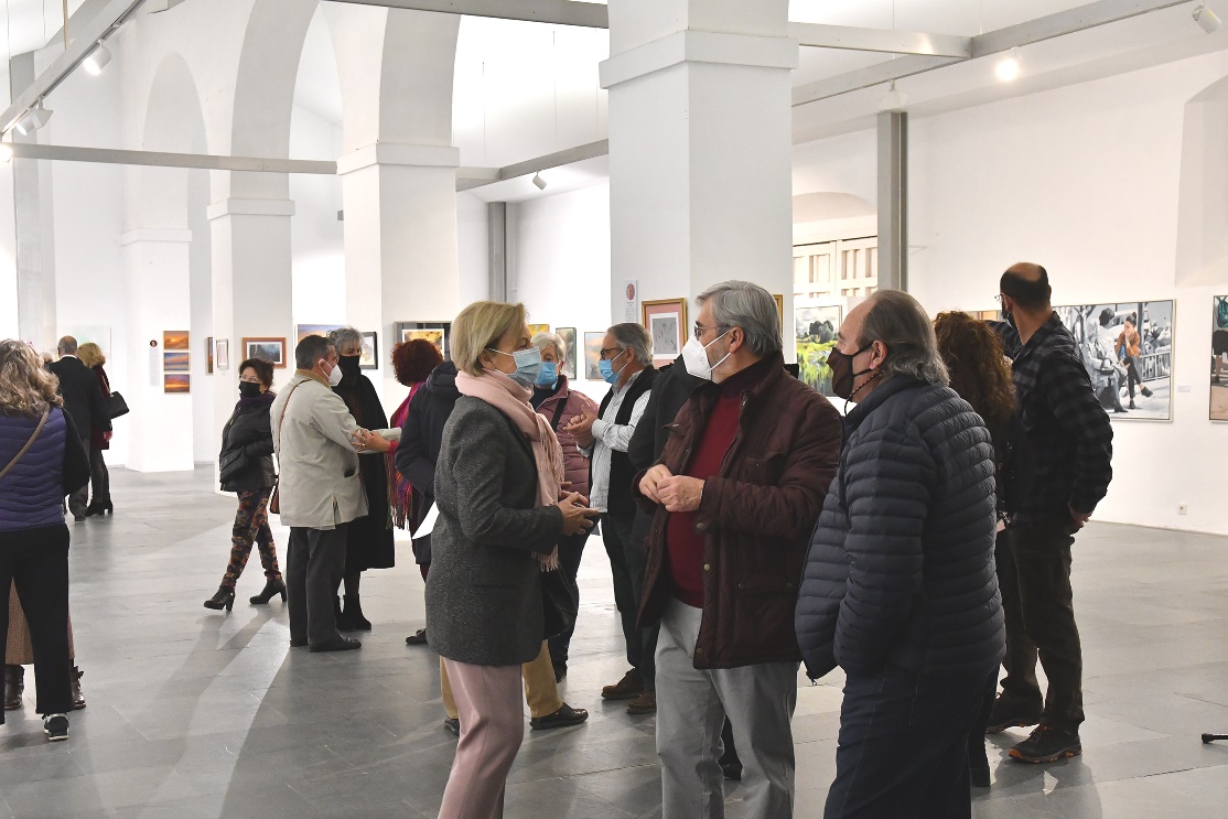 inauguracion_de_la_exposicion_colectiva_del_pincel_al_pixel_6-web.jpg