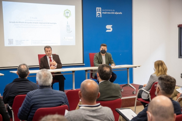 Mairena del Aljarafe firma 21 nuevos contratos con ayuda municipal