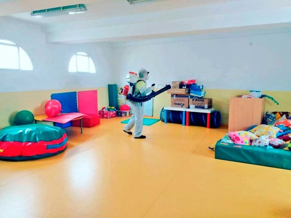 Batida de desinfecci&oacute;n a los centros escolares en Albaida del Aljarafe