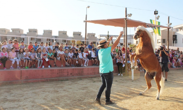 S&aacute;bado fren&eacute;tico en la Par&aacute; de Gines con numerosas actividades gratuitas durante todo el d&iacute;a