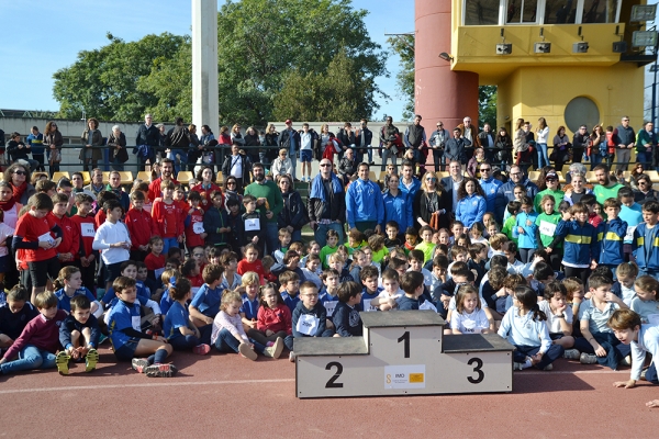 M&aacute;s de 400 atletas en el X Encuentro de Atletismo Buen Pastor-St. Mary's School