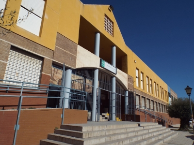 Las obras del gimnasio del IES El Majuelo de Gines se retomar&aacute;n en breve