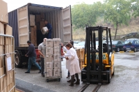 El Hospital San Juan de Dios del Aljarafe completa el env&iacute;o de un segundo contenedor con ayuda humanitaria para &Aacute;frica