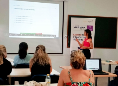 &Eacute;xito del Taller "Eleva tu Presencia Digital con Estrategia en Redes Sociales" en Valencina