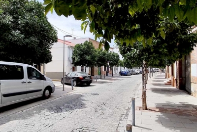 La calle Nueva de Mairena del Aljarafe cierra al tráfico por obras para mejorar la evacuación de escorrentías