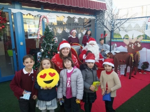 Pap&aacute; Noel visita American Land Academy