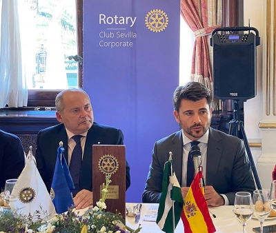Beltr&aacute;n P&eacute;rez propone al Rotary Sevilla Corporate la revisi&oacute;n del PGOU para el despegue econ&oacute;mico de Sevilla