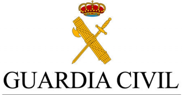 La Guardia Civil detiene a dos personas que transportaban un kilo de hach&iacute;s