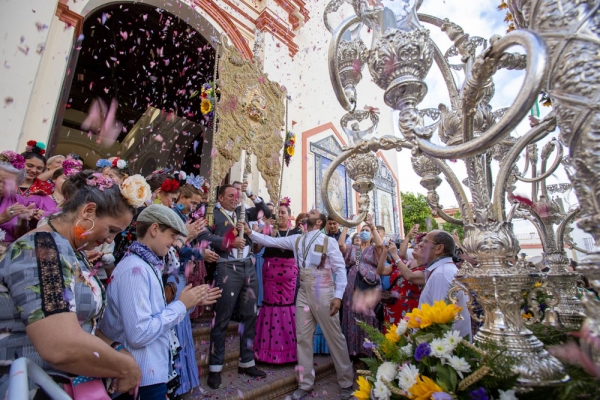 Ma&ntilde;ana empieza el paso de hermandades rocieras por Mairena