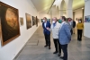 El delegado del gobierno de la Junta en Sevilla visita junto al alcalde de Tomares la exposici&oacute;n "Retrospectiva" de Antonio Parrilla