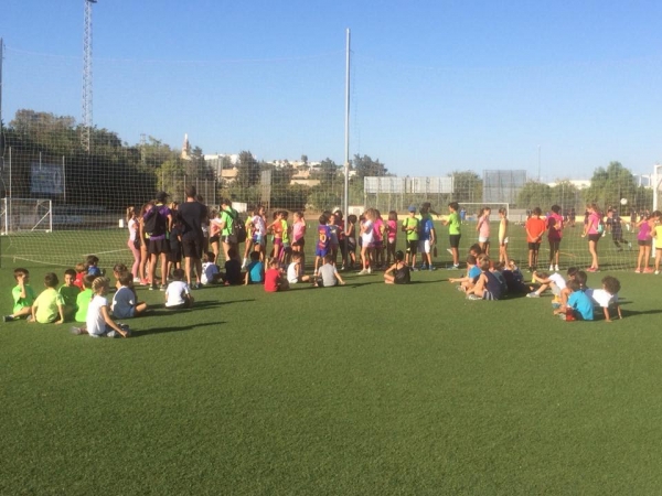 800 personas participan en las actividades deportivas municipales de San Juan de Aznalfarache