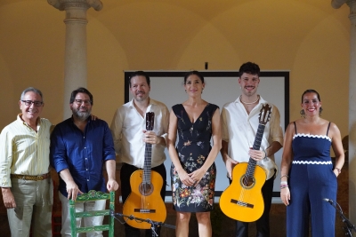 Chemi L&oacute;pez documenta el peso de la Escuela Flamenca Ecijana de Guitarrer&iacute;a y resalta la huella de Pepe Triano y Juan Pag&eacute;s