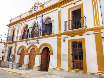 El Ayuntamiento de Albaida del Aljarafe acuerda la conversi&oacute;n a indefinidos de 45 empleados municipales