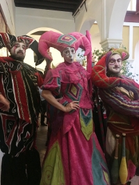 Teatro, raperos, animaci&oacute;n de calle y exposiciones en los d&iacute;as principales del Mercado Barroco