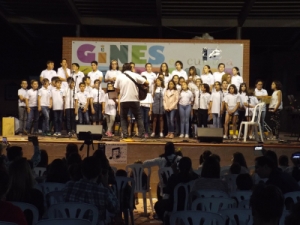 M&aacute;s de 400 ni&ntilde;os y ni&ntilde;as participaron en el Festival de Coros Escolares de Gines