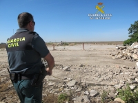 Investigados dos individuos por manipulaci&oacute;n y vertido de fibrocemento en La Puebla del R&iacute;o