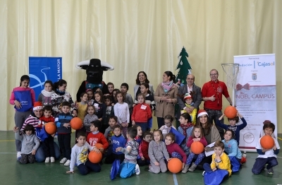 Campamentos de Navidad llenos de solidaridad para que los ni&ntilde;os y sus familias puedan trabajar